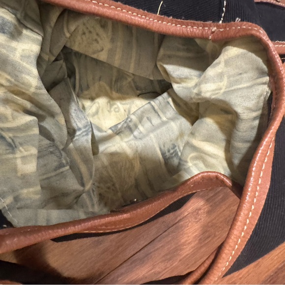 Carribean Joe Canvas & Leather Handbag Black with Tan Accents & Bottom 5 Pockets - Picture 6 of 10